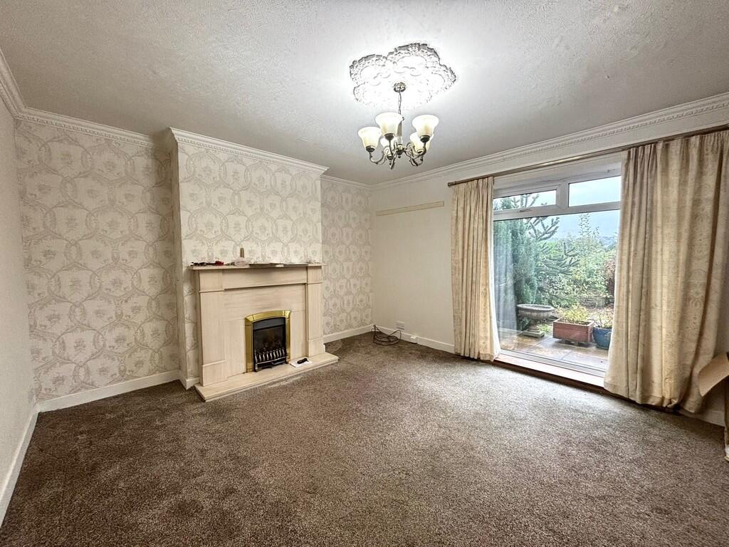 House in Bradford, West Yorkshire - View 2