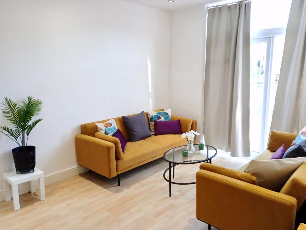 4 bedroom terraced house for rent