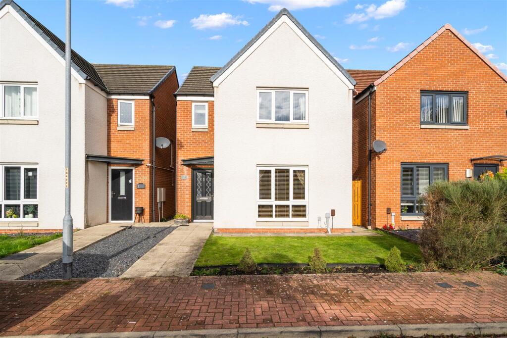 3-bed detached on Sleightholme Close, Stockton-On-Tees, £210,000