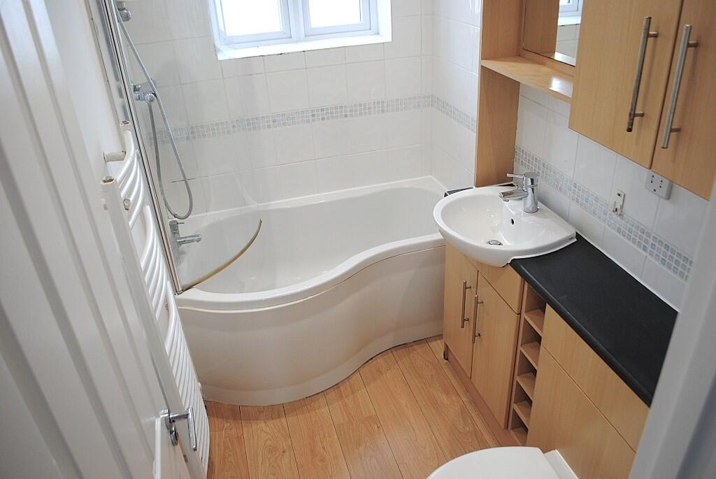 Additional image 8 of ***very Well Presented 2 Bedroom House With 2 Parking Spaces***