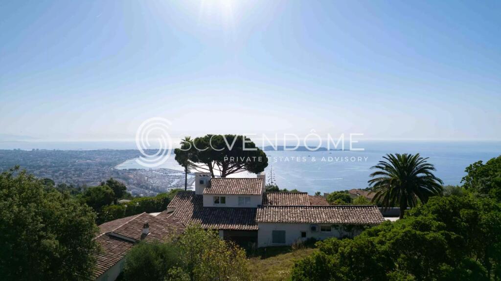 Main image of property: Provence-Alps-Cote d`Azur, Alpes-Maritimes, Cannes