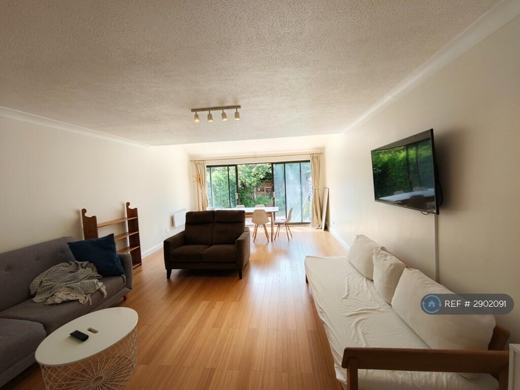 Main image of property: Cardinal Close, Caversham, Reading, RG4
