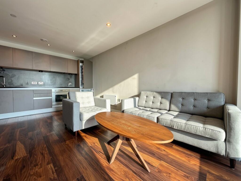 Apartment in Manchester, Greater Manchester - View 5