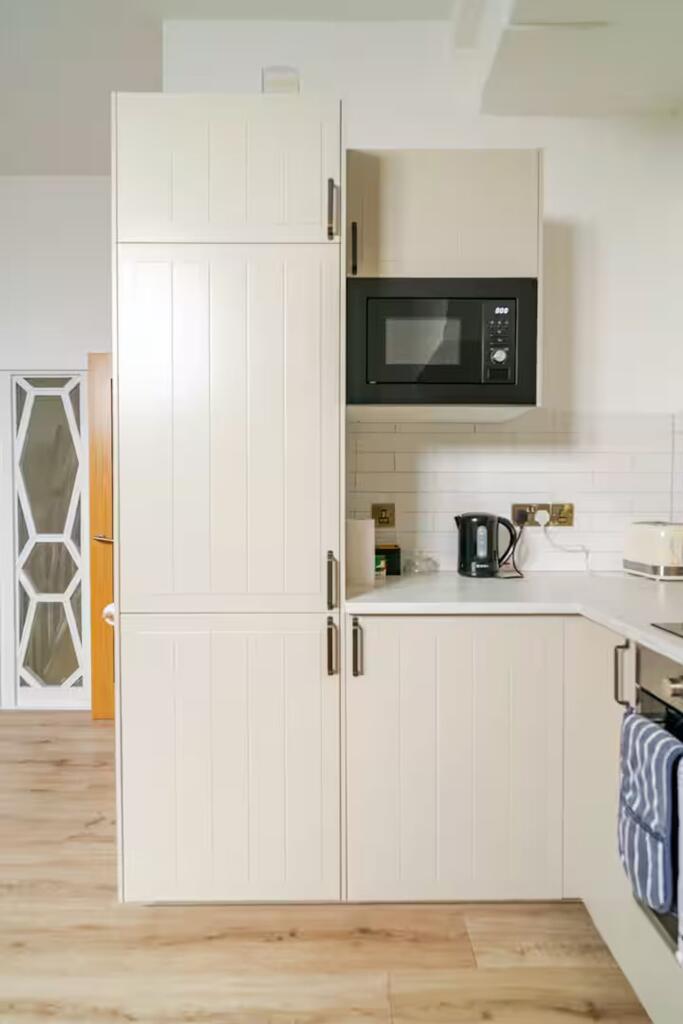 Apartment in Plymouth - View 5