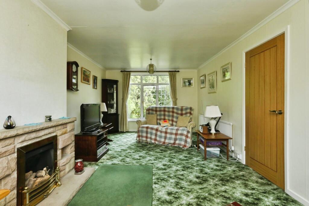 House in Sheffield, South Yorkshire - View 2