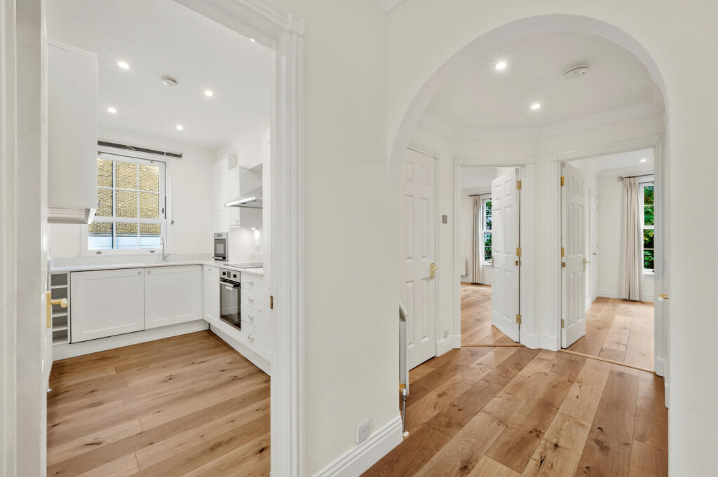 Apartment in London - View 5