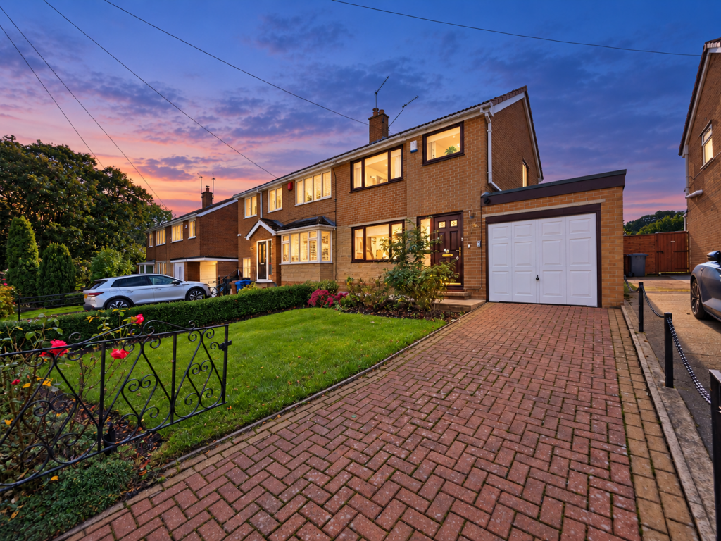 Main image of property: Ratten Row, Dodworth, Barnsley, S75 3RZ