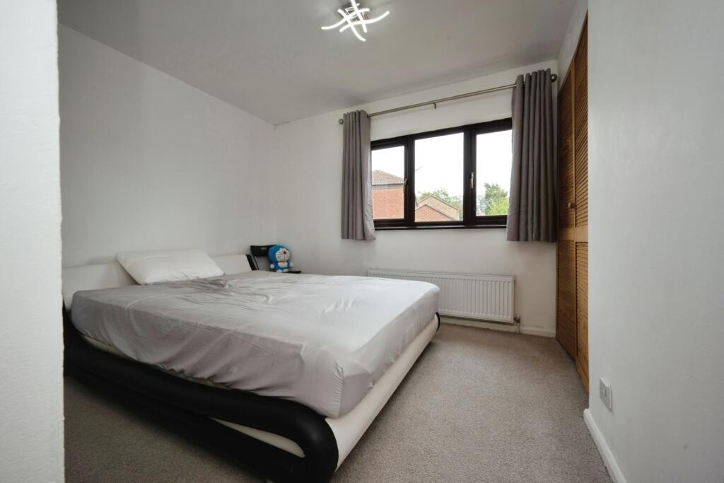 House in Milton Keynes, Great Holm, Loughton and Great Holm - More