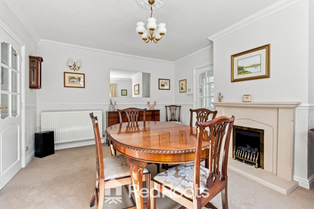 House in Doncaster, Warmsworth - View 5