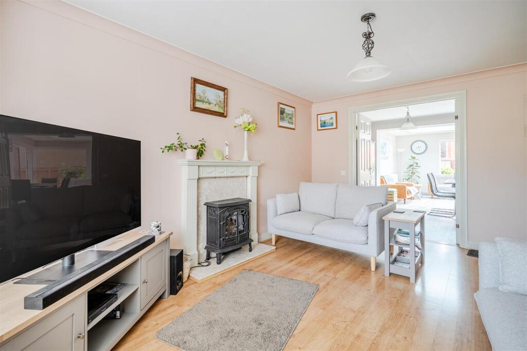 House in Chippenham, Derriads, Sheldon - View 5