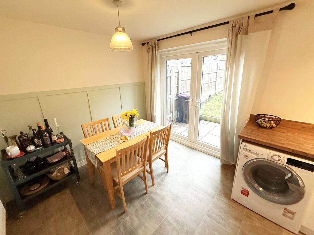 Davison Drive, Shrewsbury, Shropshire, SY2 photo 4