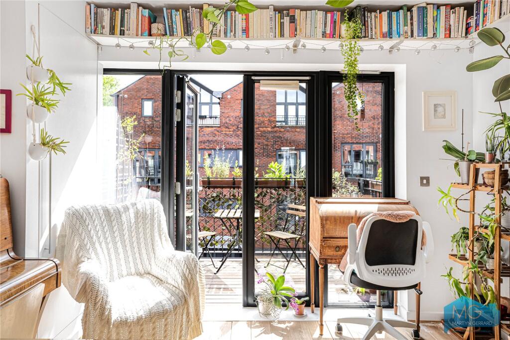 Main image of property: Leverton Close, London, N22