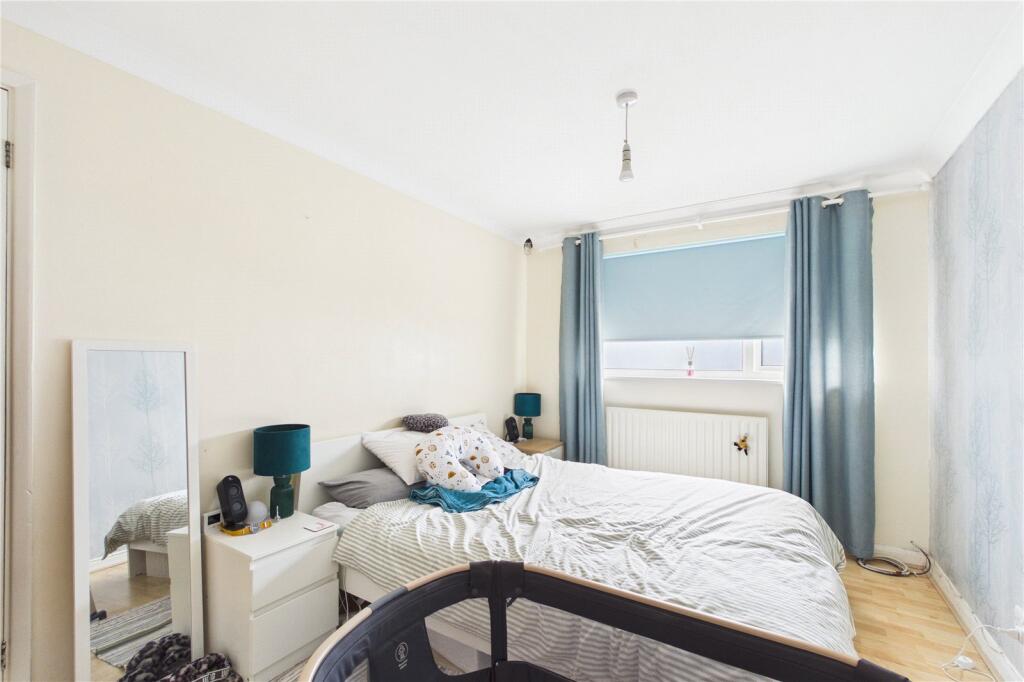 House in Basingstoke and Deane, Lychpit, Riverdene - More