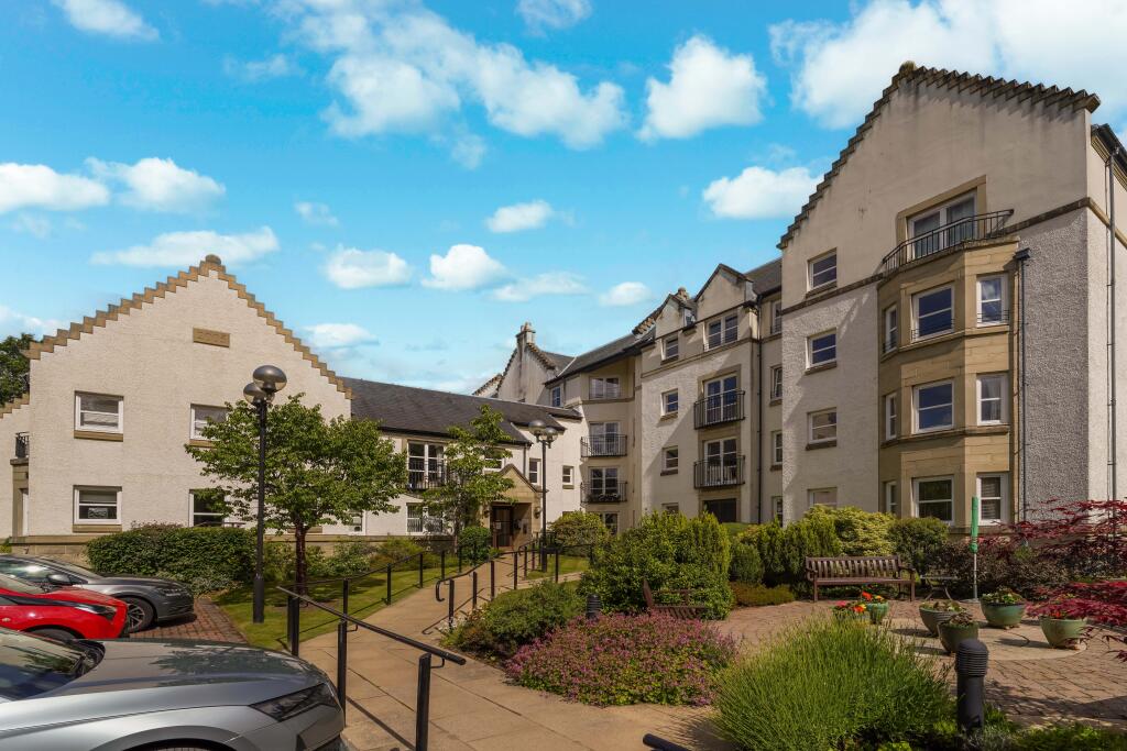 Main image of property: 37 Kinloch View, Linlithgow, EH49 7HT