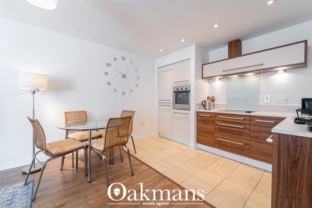 Apartment in Birmingham - More
