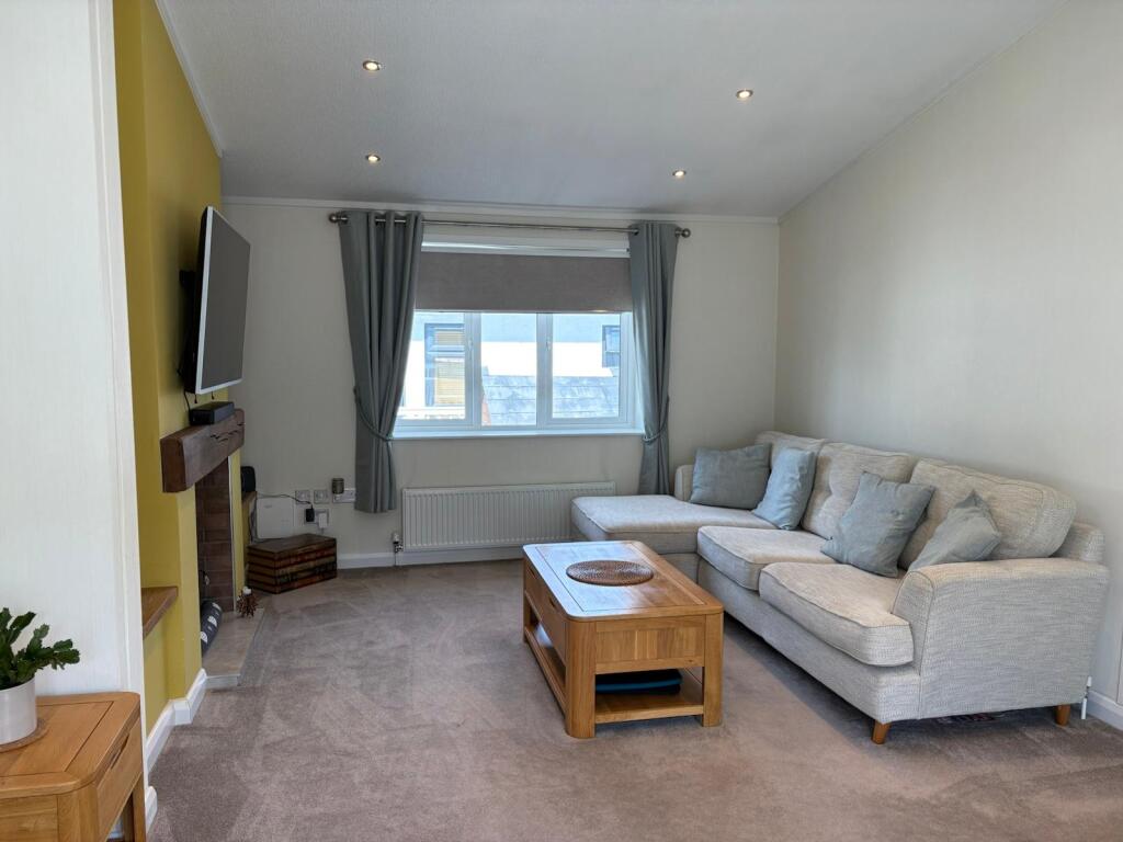 Two Bed Stately Albion Chartwell (50x20), Yarwell Mill Country Park, Mill Road, Peterborough, Cambridgeshire, PE8 6EU photo 4