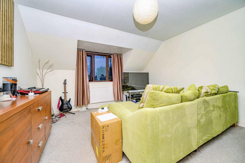 Additional image 3 of Blueberry Close, St Albans, AL3 6NH