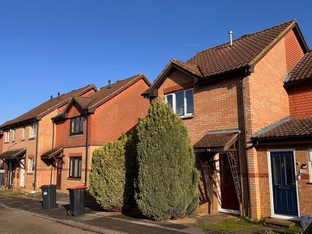 Main image of property: Pettingrew Close, Walnut Tree, Milton Keynes, MK7