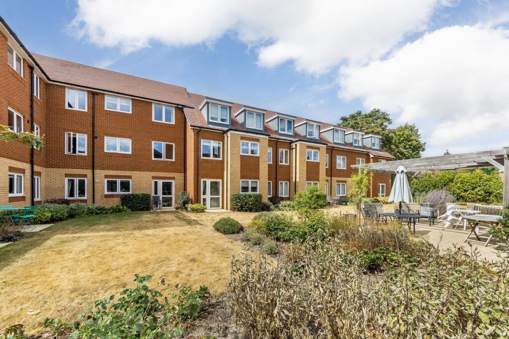 Apartment in Oxford - View 4