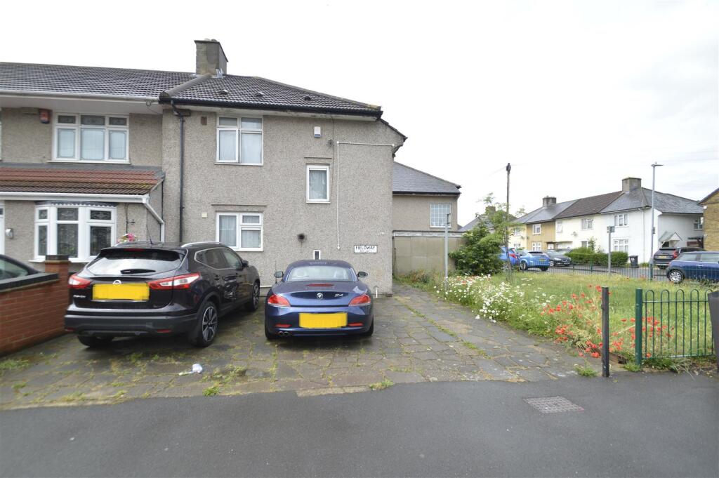 Main image of property: Fieldway, Dagenham