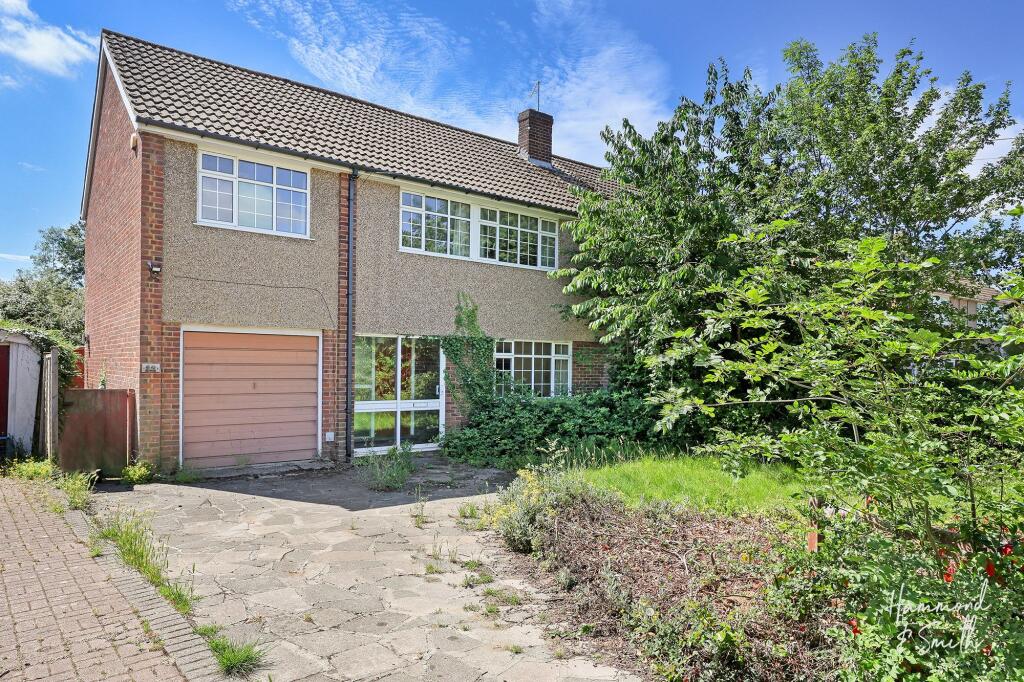 Main image of property: Middle Street, Nazeing, EN9