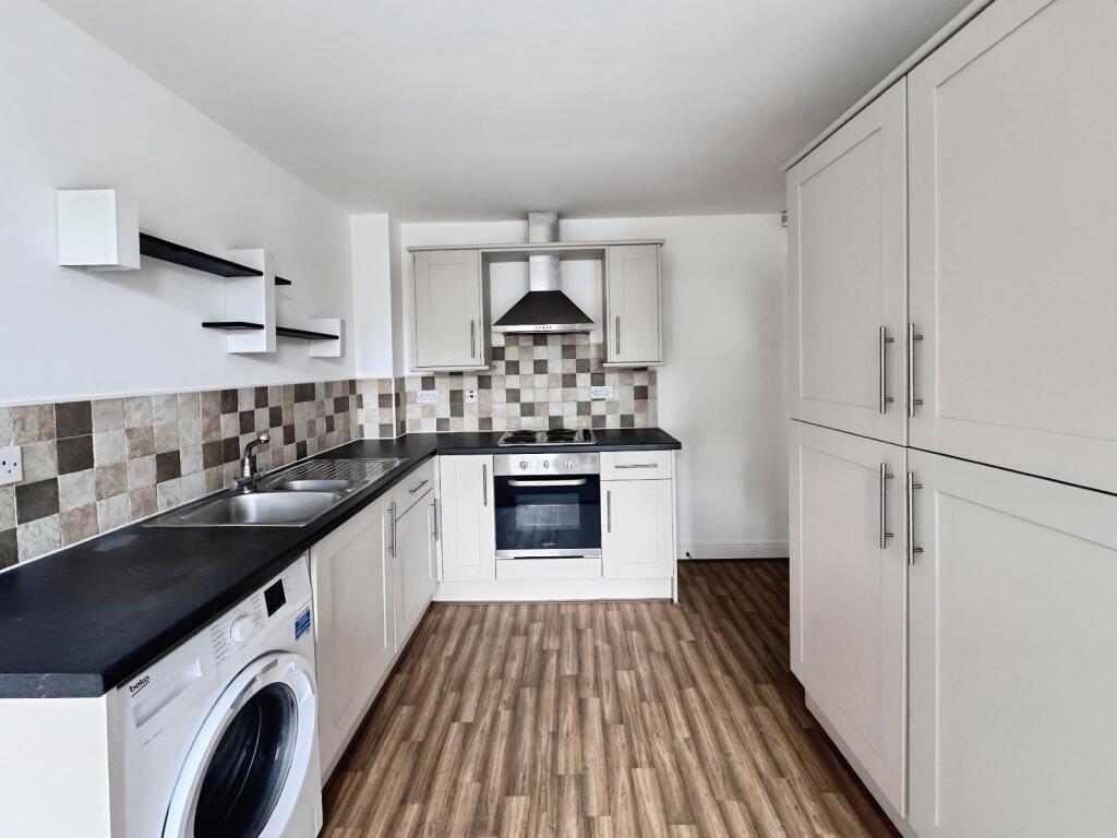 Apartment in Bradford - View 2