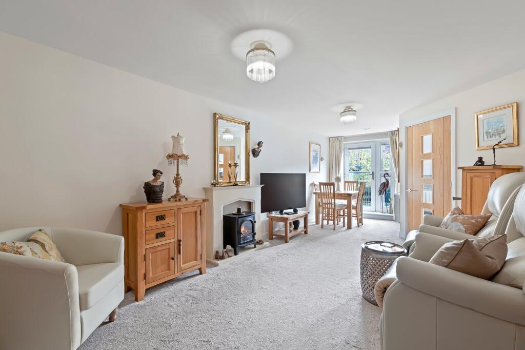 Apartment in Bradford, Middleton Estate, Ilkley - View 5