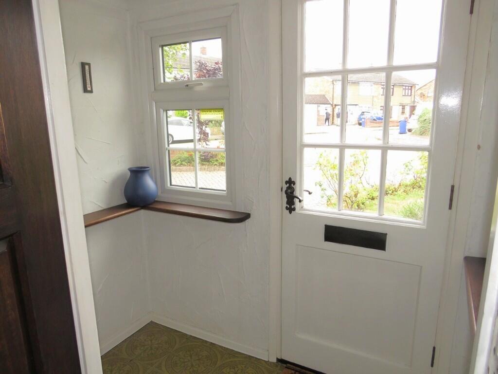 Feryby Road, Grays, Essex, RM16 photo 3