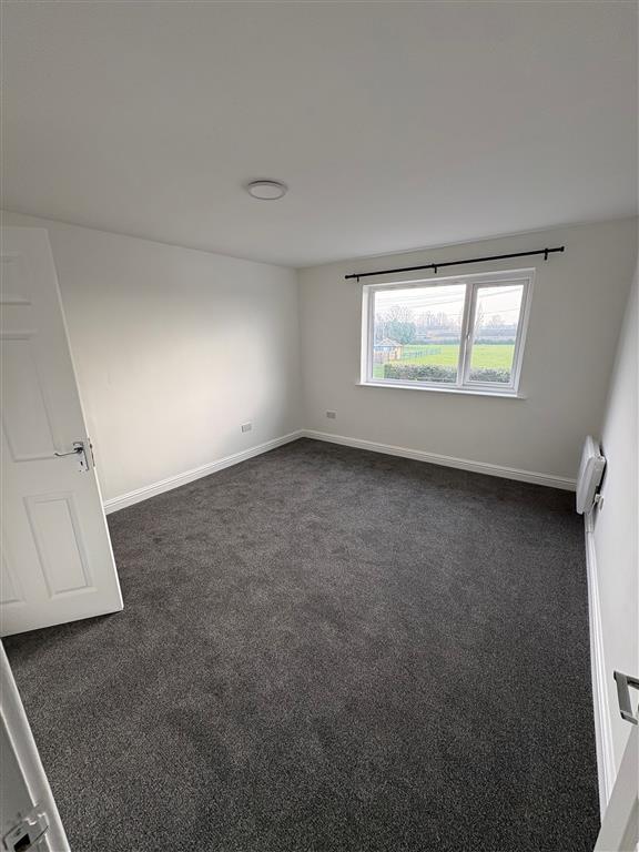 Apartment in Doncaster, Hatfield - More