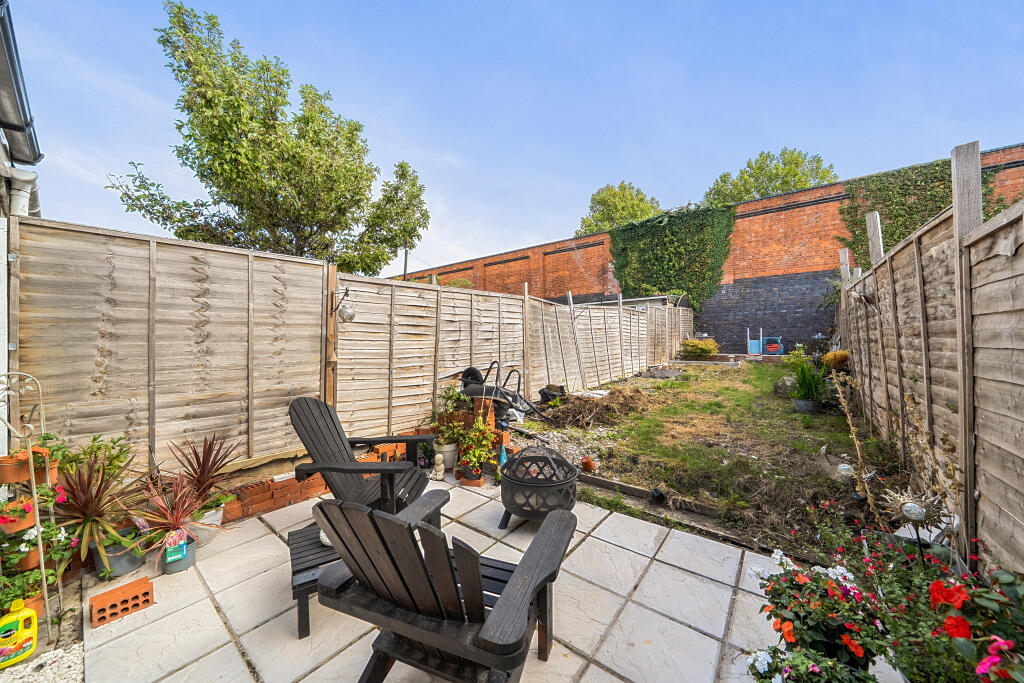 House in Swindon, Churchward, Central Swindon North - View 5