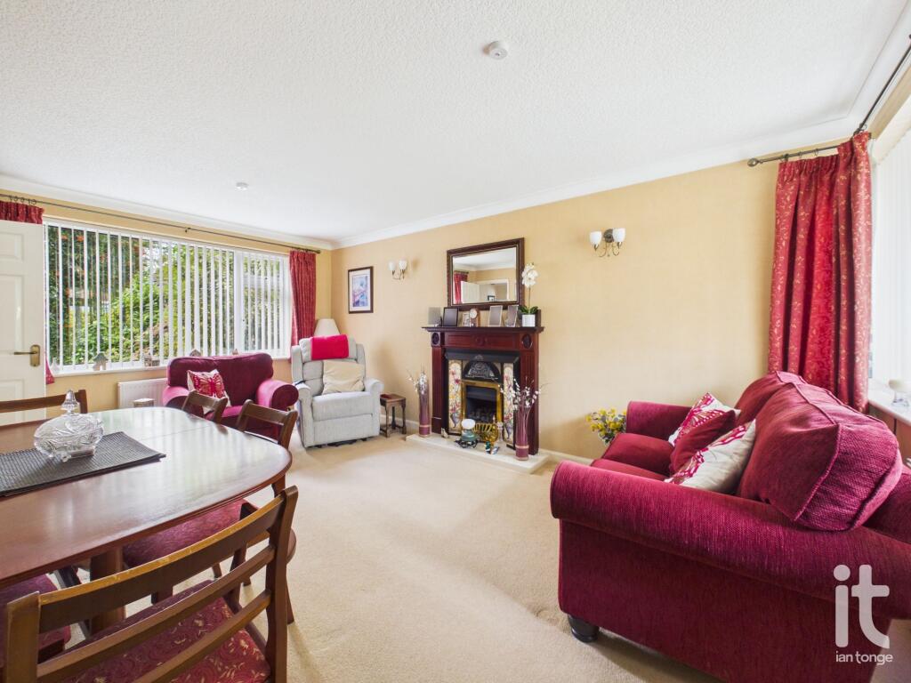 House in Stockport - View 4