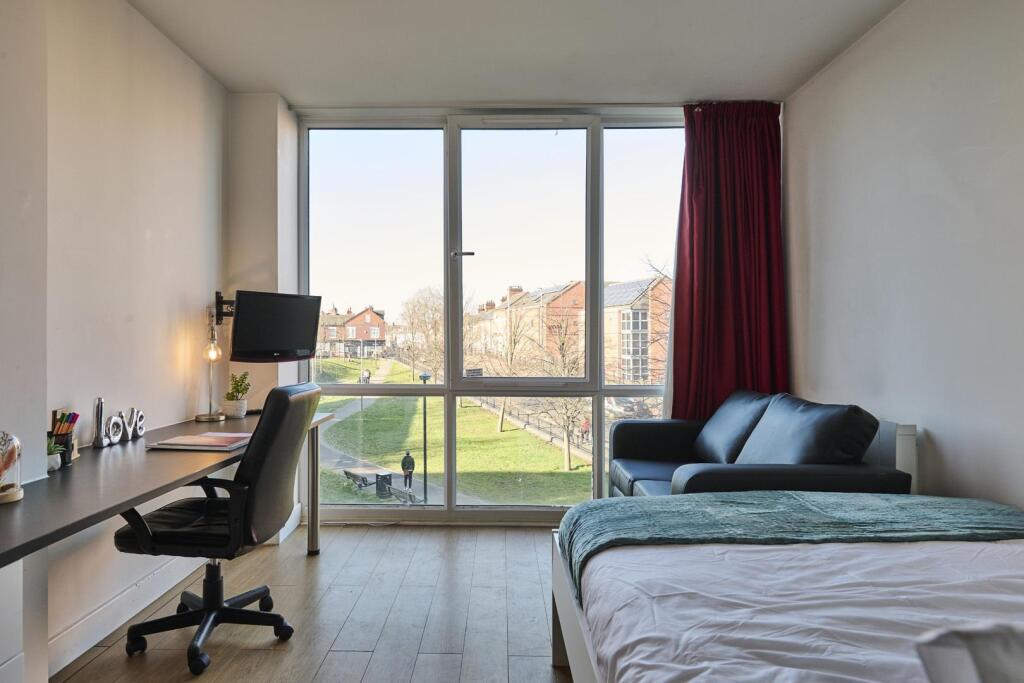 Apartment in Leicester - View 3
