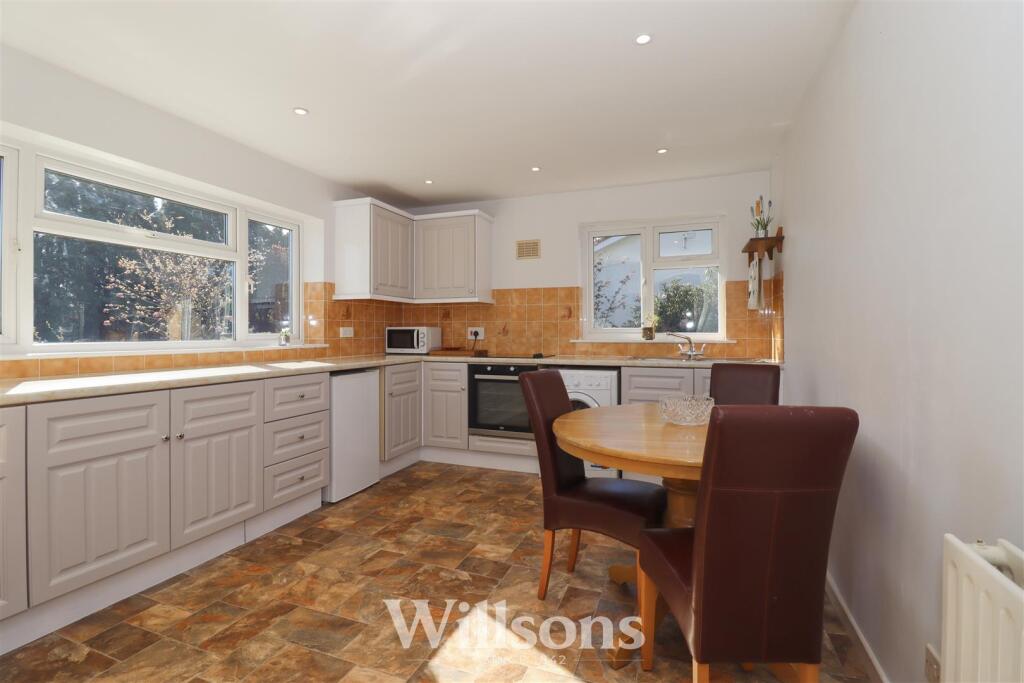 House in East Lindsey, Hundleby - View 3