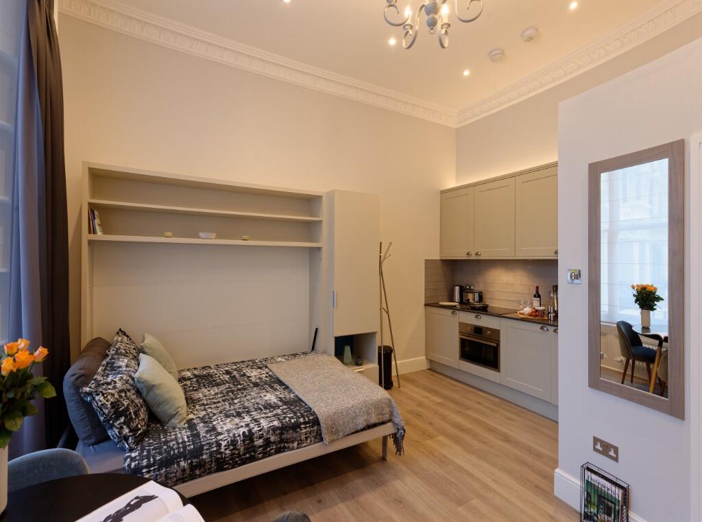 Studio flat for rent