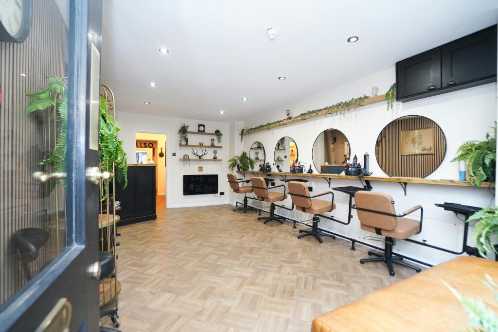 Tavistock St & Claren St - Also Hair-2.jpg