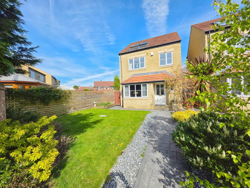 Main image of property: Sycamore Court, Royston, Barnsley, S71 4BF