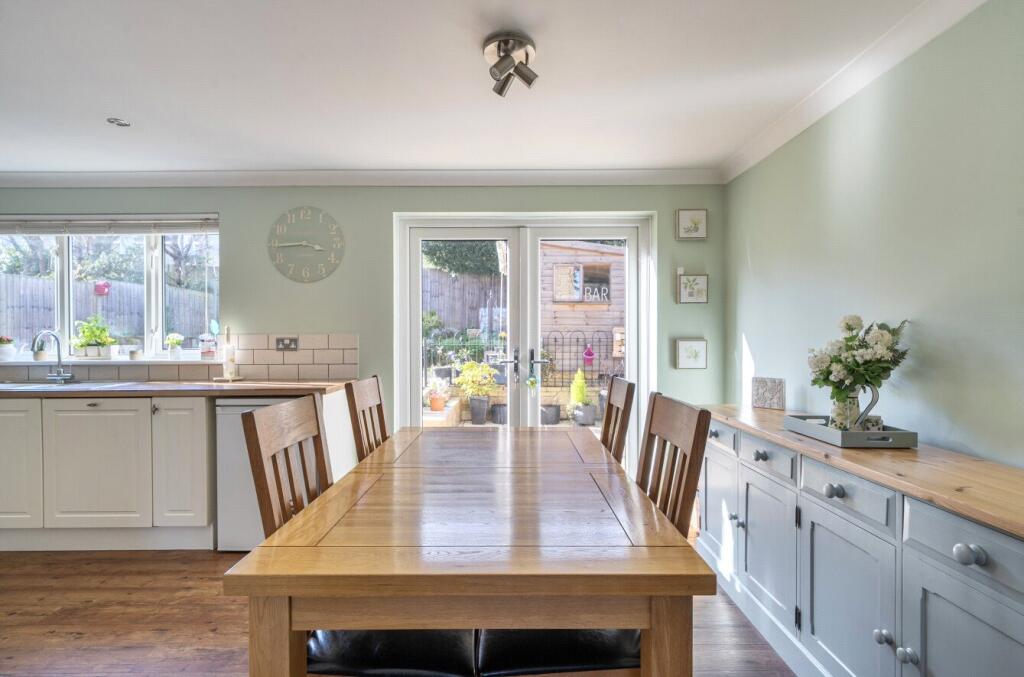 Grants Close, Wincanton, Somerset, BA9 photo 3