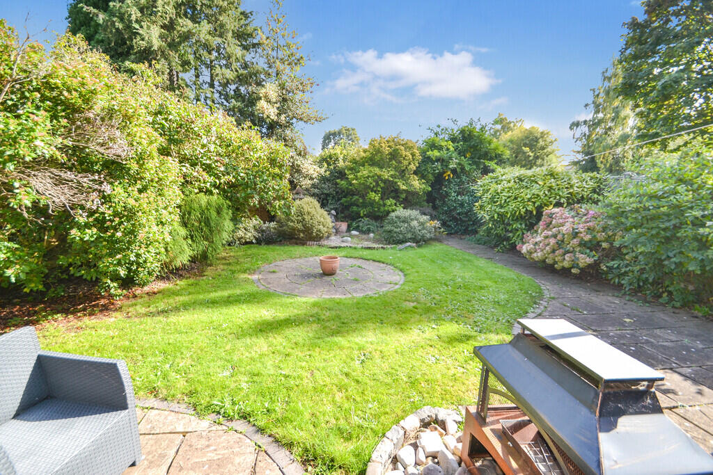 House in Newport - View 2