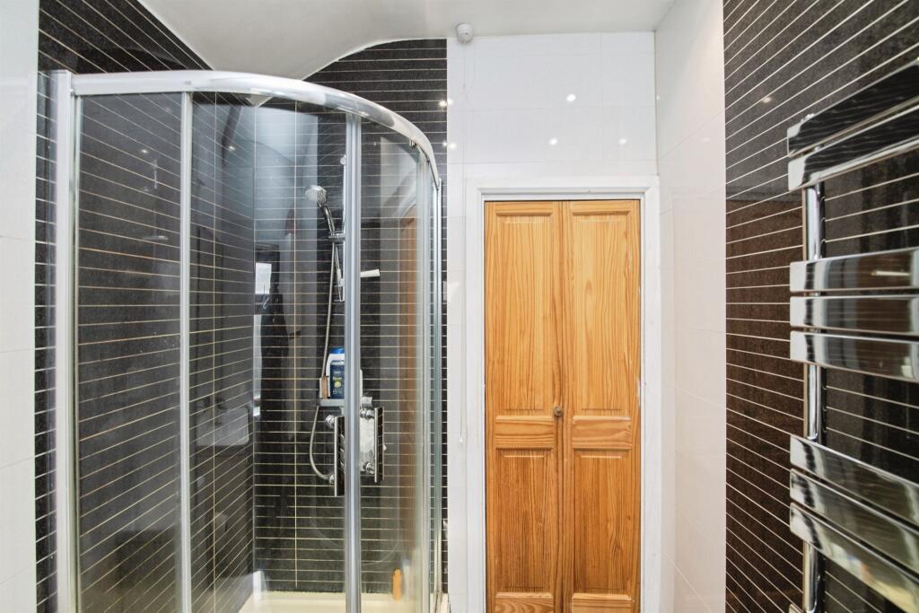 Additional image 18 of Clay Lane, OLDBURY