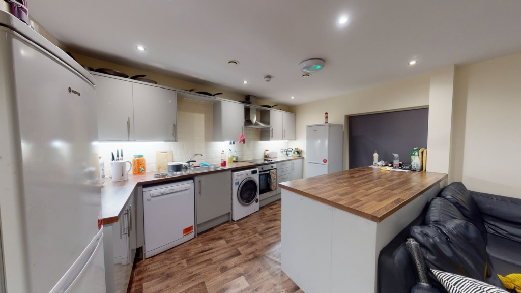 Main image of property: Flat 1, Ormiston House, 34 Pelham Street, Nottingham, NG1 2EG