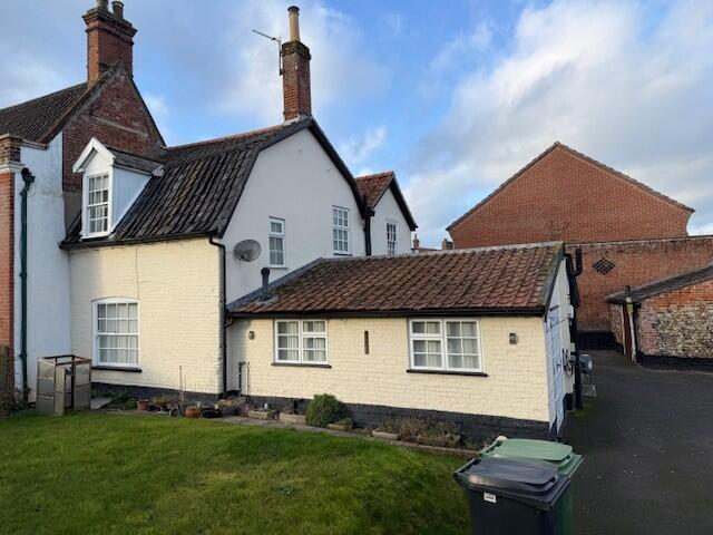 2-bed terraced on Beech Cottage, 20A Middleton Street, Wymondham, Norfolk NR18 0AD, £200,000