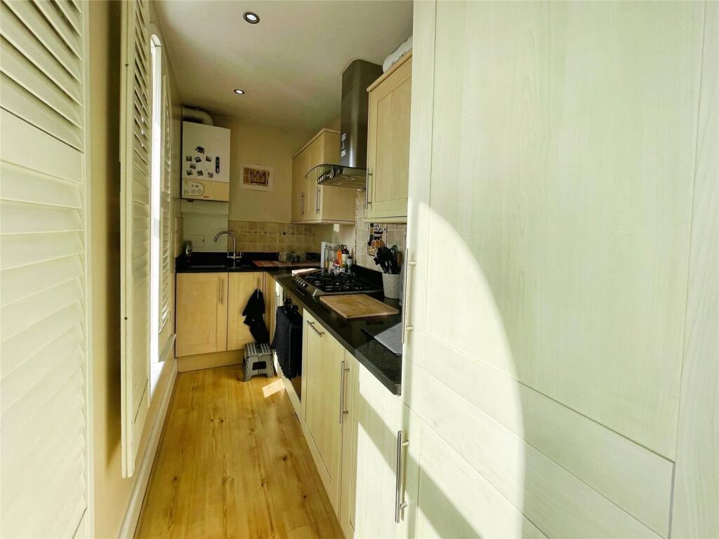 Apartment in Warwick, Milverton, Royal Leamington Spa - View 5