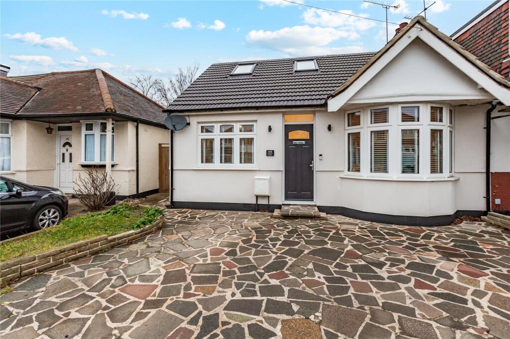 Main image of property: Kenilworth Gardens, Hornchurch, RM12