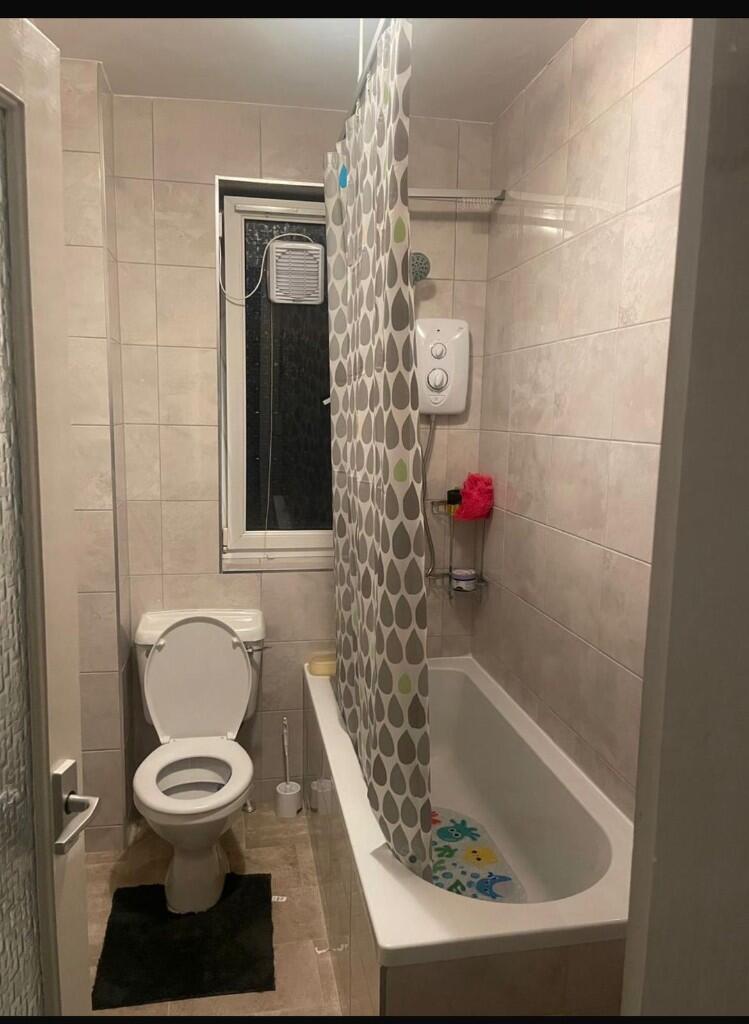 Main image of property: Crewe Road North, Edinburgh, EH5