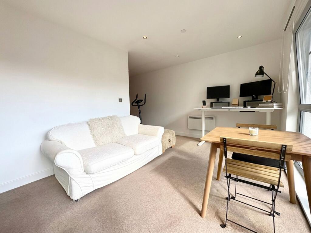 Apartment in Bristol, Old City, City Centre - More