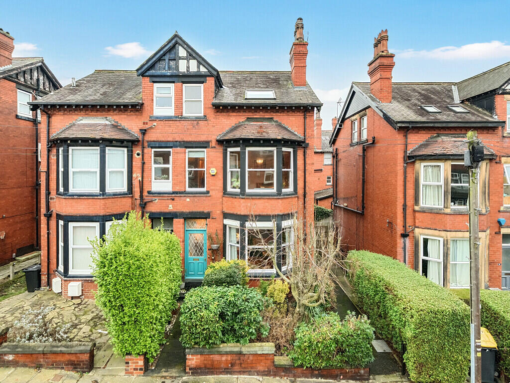 Main image of property: Estcourt Avenue, Leeds, West Yorkshire