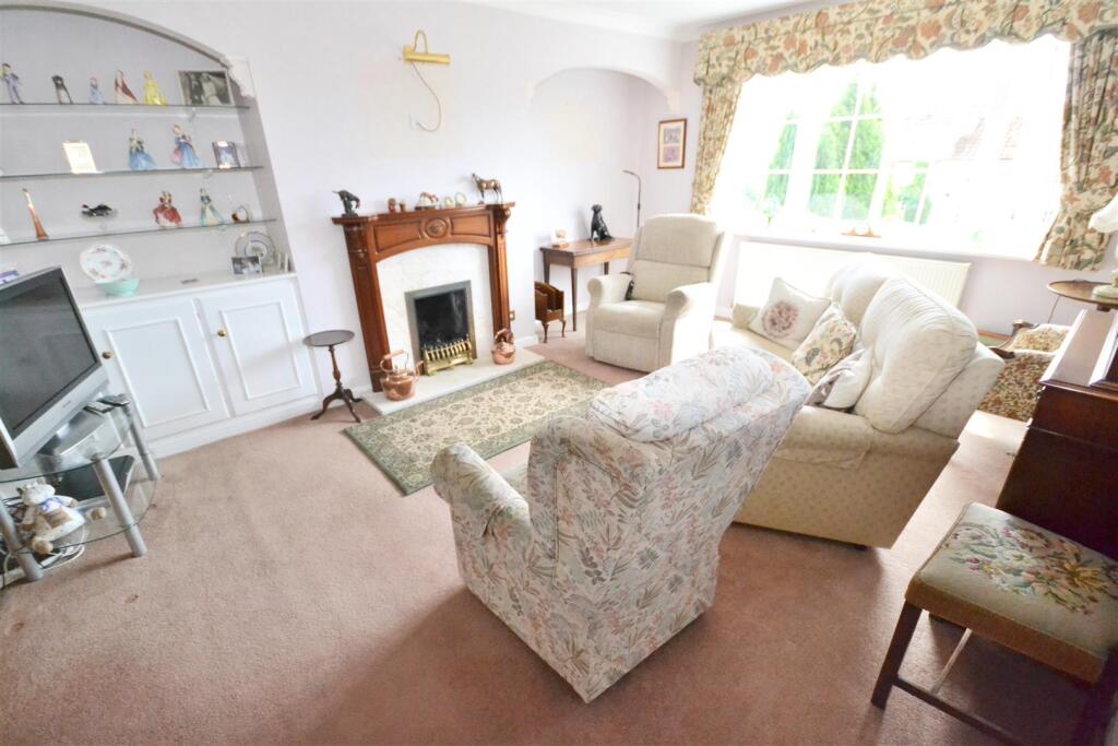 House in Hull - View 4