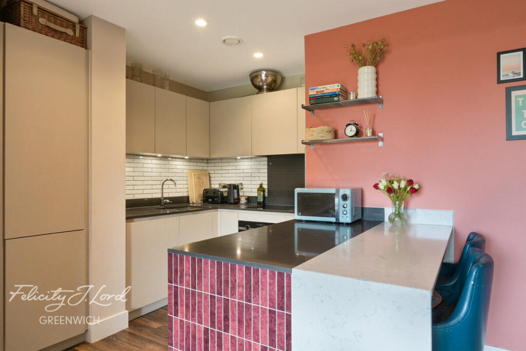Apartment in London - View 4