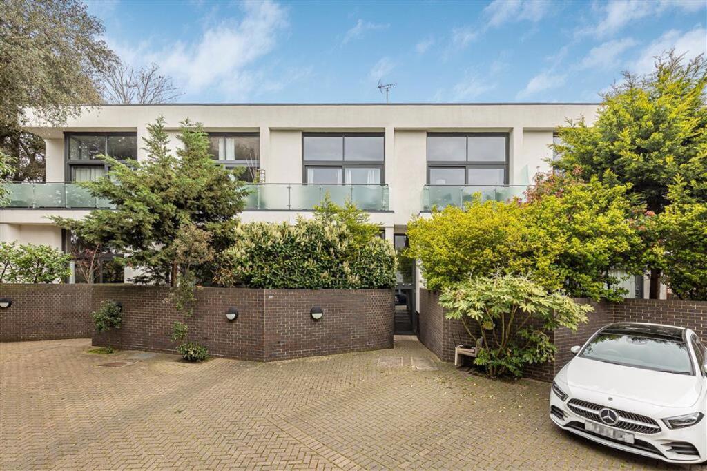 Main image of property: Clarence Lane, Putney