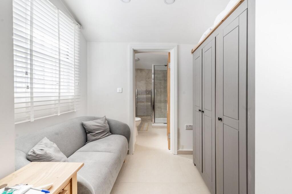 Apartment in London - View 4